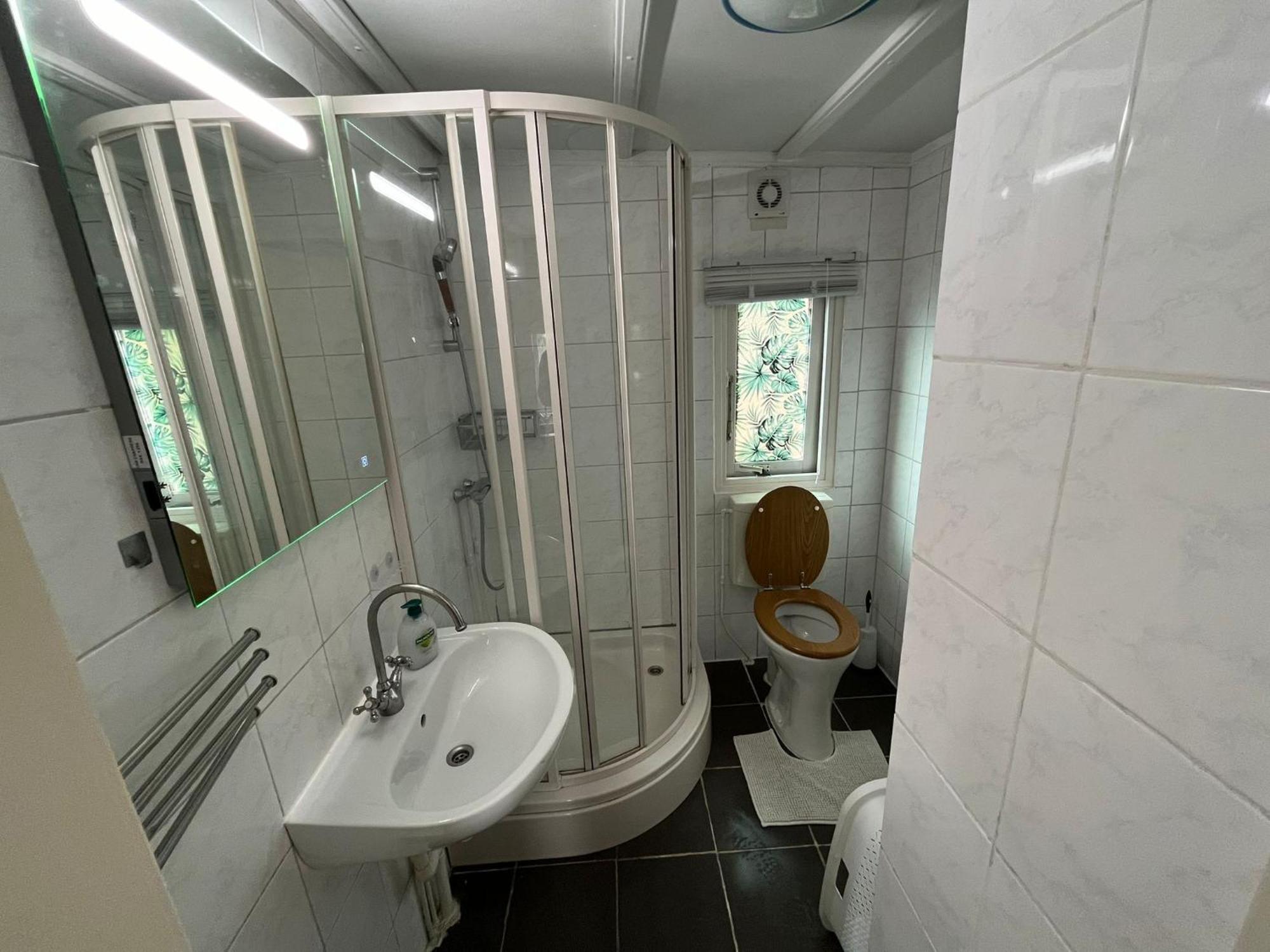 הוילה Leuk Chalet Te Huur In Putten, Honden Van Harte Welkom, Alleen Voor Recreatie מראה חיצוני תמונה